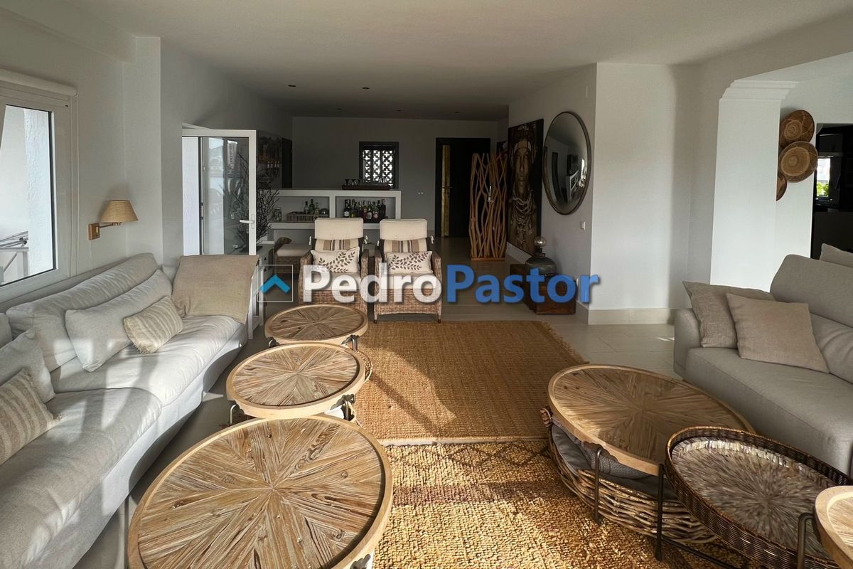 Apartamento 4 dormitorios en Playa del Arenal, Jávea