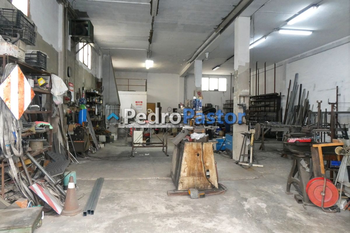Warehouse for sale in Dénia